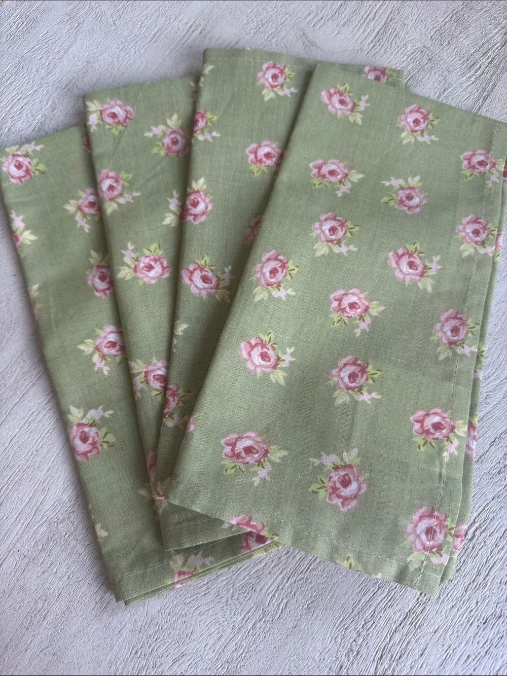 NWOT set of 4 Laura Ashley placemats & napkins